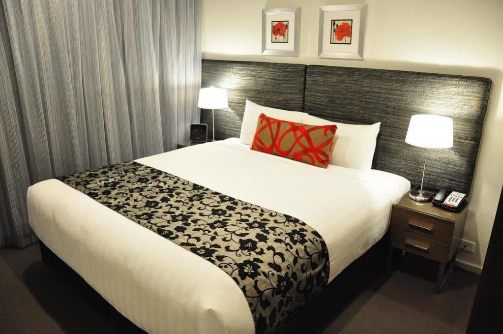 Adina Serviced Apartments Canberra Dickson Exterior photo